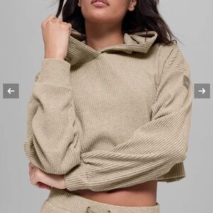 ALO Muse Cropped Hoodie